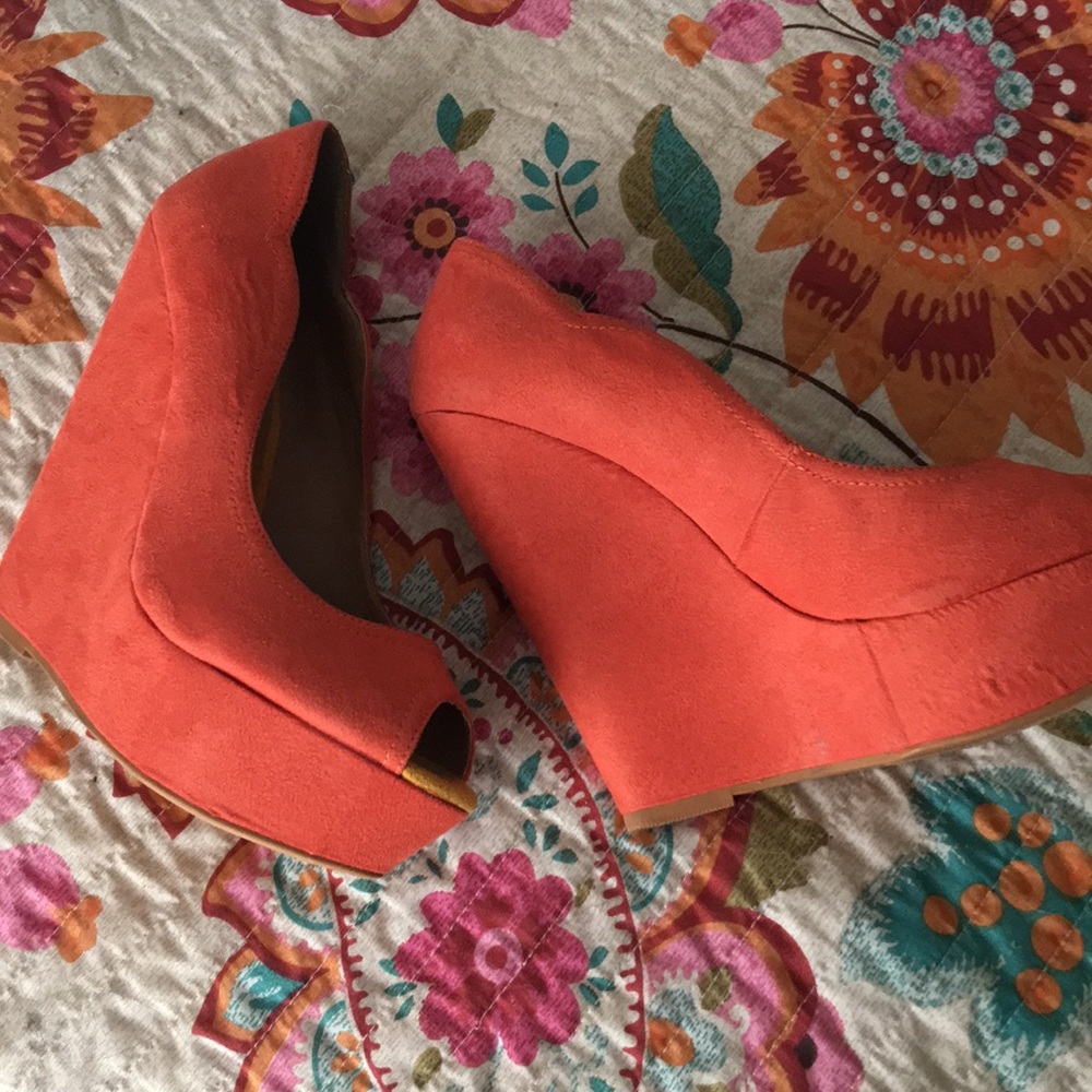 Peep Toe Wedge